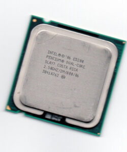 Intel Dual-Core E5200 Processor, 2.5 GHz, 2M L2 Cache, 800MHz FSB, LGA775