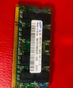 Samsung 1GB DDR2 RAM PC2-6400 200-pin Laptop SODIMM