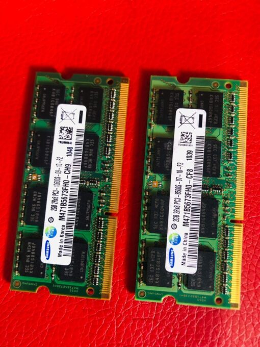 Samsung 2GB DDR3 RAM PC3-10600 204-Pin Laptop SODIMM