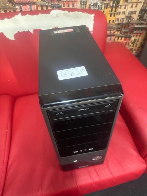 Intel Core i3-2100 @3.10GHz ,8GB RAM ,320GB of HardDrive