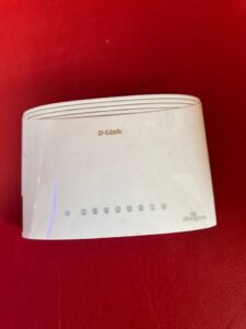 D-Link Ethernet Switch, 8-Port Gigabit Plug n Play Compact Design Fanless Desktop (DGS-1008G)