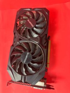 Gigabyte R9 380 G1 Gaming 4GB GDDR5 256-bit PCI-E Desktop Graphics Card OC Edition - 990MHz