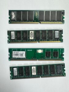 Kingston ValueRAM 256MB 240-Pin DDR2 SDRAM Desktop Memory